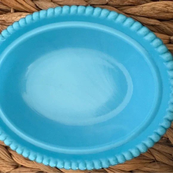 Hen on a Nest - Picture 6 of 7